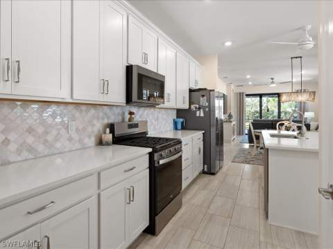1923 Sierra Ct, Naples FL - photo 10 of 50