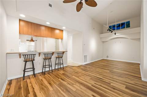 1105 Van Loon Commons Cir 304, Cape Coral FL - photo 11 of 34