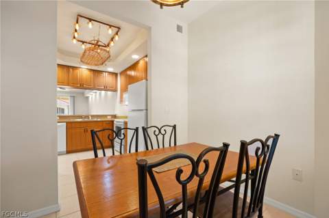 1105 Van Loon Commons Cir 304, Cape Coral FL - photo 8 of 34