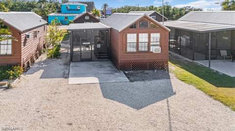 825 Copeland Ave S 20, Everglades City FL - photo 6 of 26