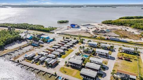 825 Copeland Ave S 20, Everglades City FL - photo 7 of 26
