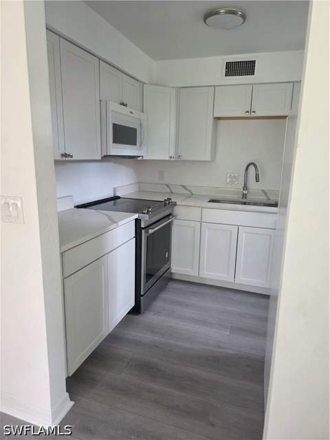 1 Knights Bridge Rd A1, Naples FL - photo 21 of 37
