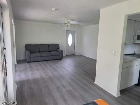 1 Knights Bridge Rd A1, Naples FL - photo 24 of 37
