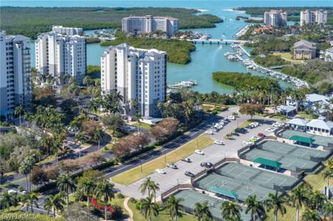 445 Cove Tower Dr 1001, Naples FL - photo 20 of 26