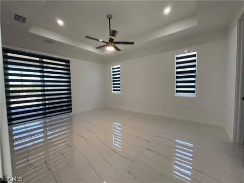 335 SW 31st Pl, Cape Coral FL - photo 16 of 36