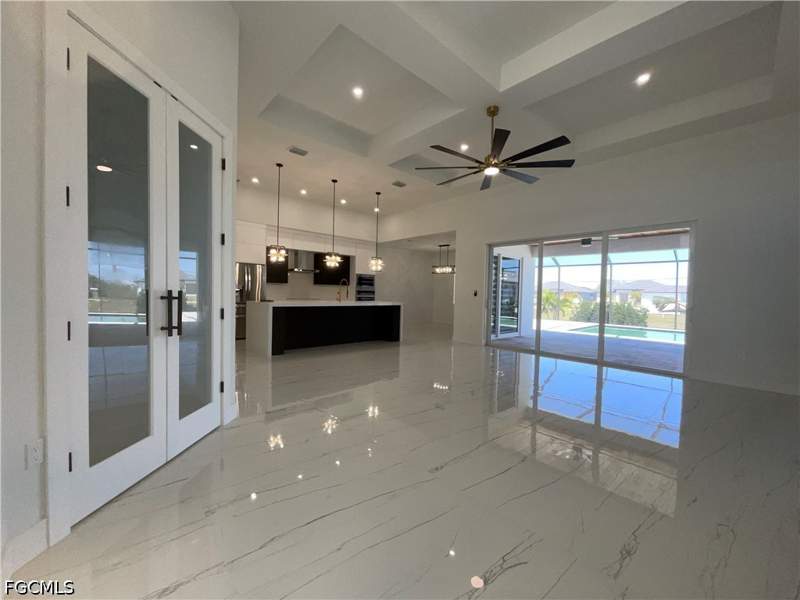4 bedroom SingleFamilyResidence at 335 SW 31st Pl, Cape Coral, Cape Coral — photo 4