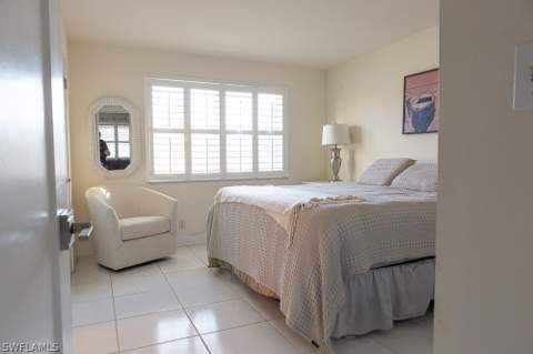 550 Broad Ave S 550, Naples FL - photo 12 of 28