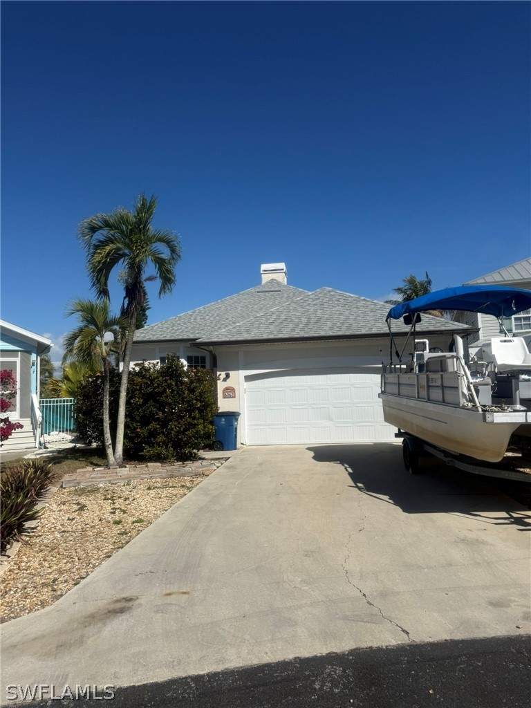2 bedroom SingleFamilyResidence at 6062 Waterway Bay Dr, Island Park Woods, Fort Myers — photo 3