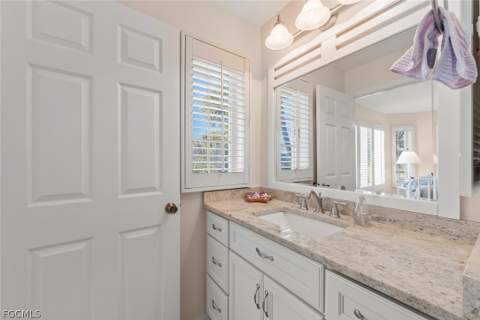 1360 Jamaica Dr, Sanibel FL - photo 16 of 40