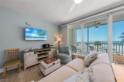 5480 Estero Blvd 103, Fort Myers Beach FL - photo 12 of 50