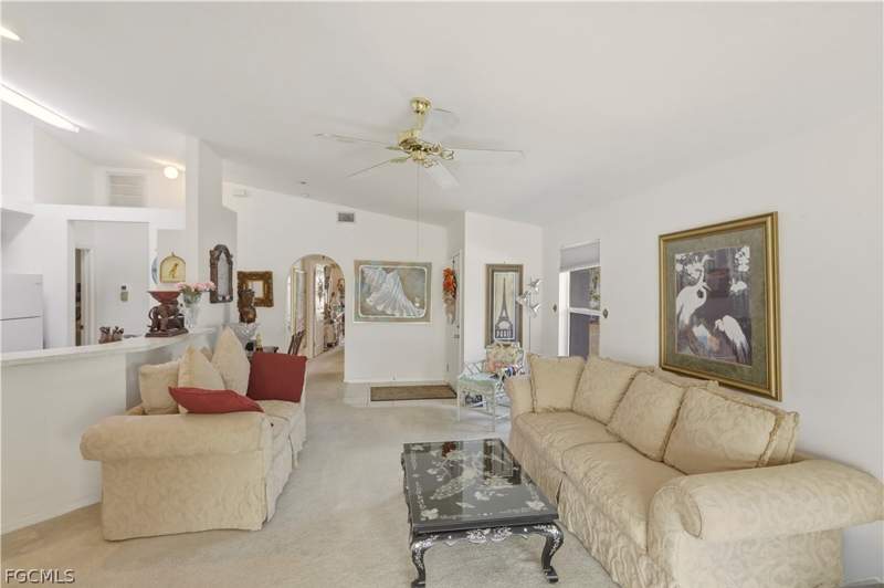 2 bedroom Attached at 409 Bethany Village Cir, Villages Of Bethany Trace, Lehigh Acres — photo 3