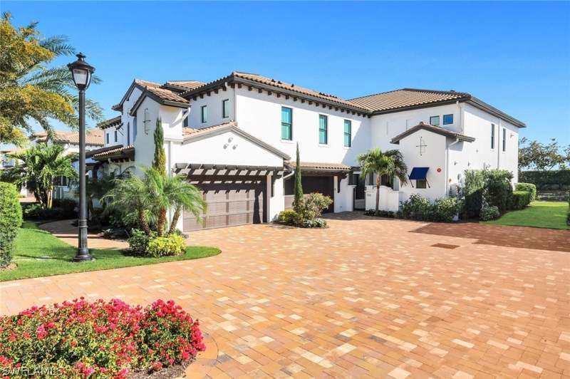 3 bedroom Condominium at 16320 Corsica Way 102, Corsica, Naples — photo 2