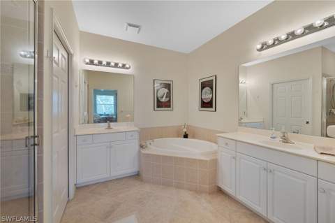3993 Bishopwood Ct E 9-204, Naples FL - photo 11 of 24