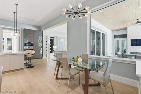 725 Harbour Dr, Naples FL - photo 12 of 50