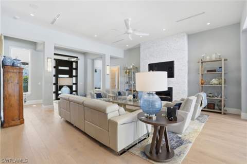 725 Harbour Dr, Naples FL - photo 7 of 50