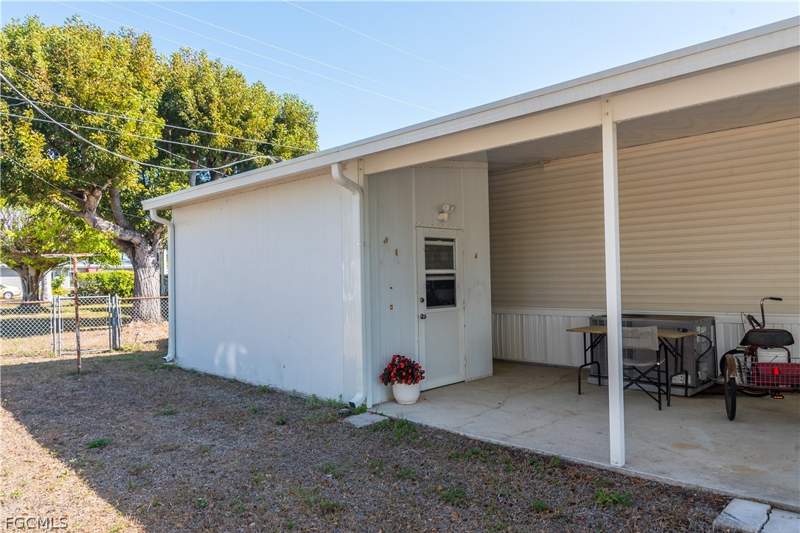 2 bedroom ManufacturedHome at 12130 Palm Dr, Iona Gardens, Fort Myers — photo 5