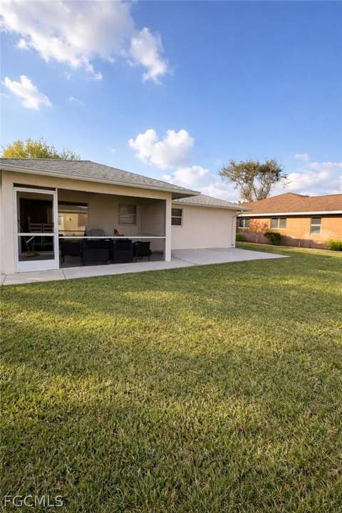 1518 Senior Ct, Lehigh Acres FL - photo 18 of 19