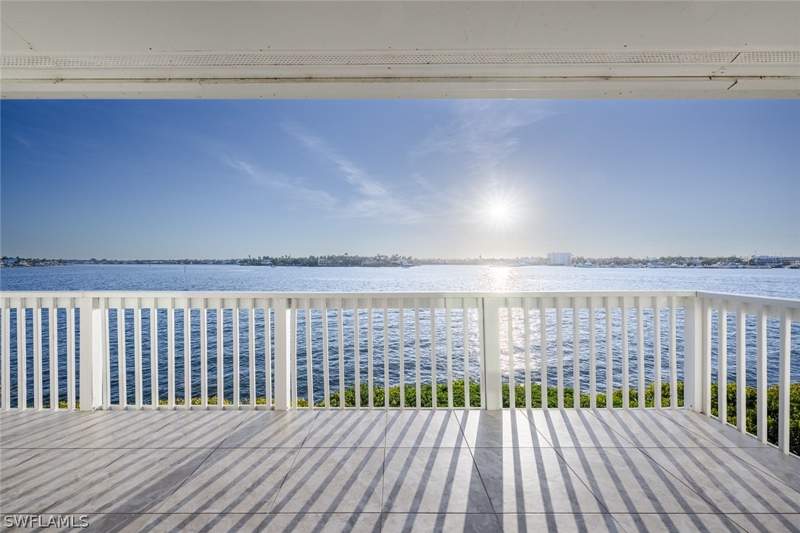 2 bedroom Condominium at 1302 Chesapeake Ave A3, Chesapeake Point, Naples — photo 2