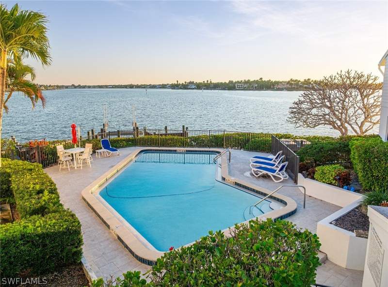 2 bedroom Condominium at 1302 Chesapeake Ave A3, Chesapeake Point, Naples — photo 5