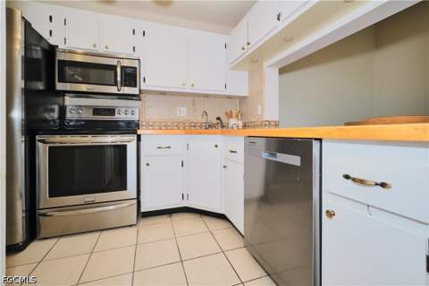 9650 Green Cypress Ln 22, Fort Myers FL - photo 12 of 50