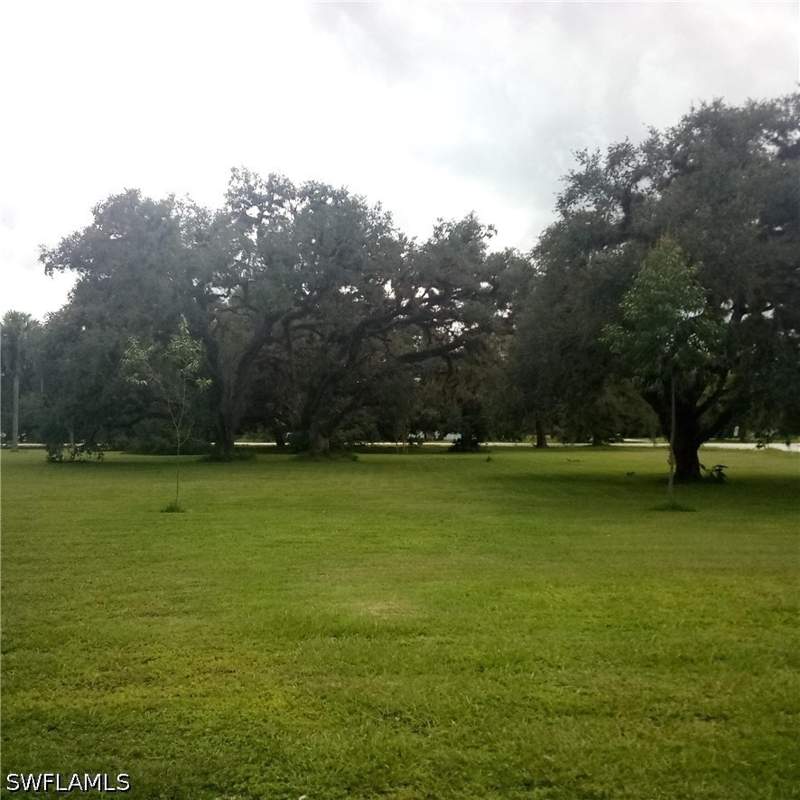 4 bedroom SingleFamilyResidence at 371 N Riverview St, Labelle, Labelle — photo 3