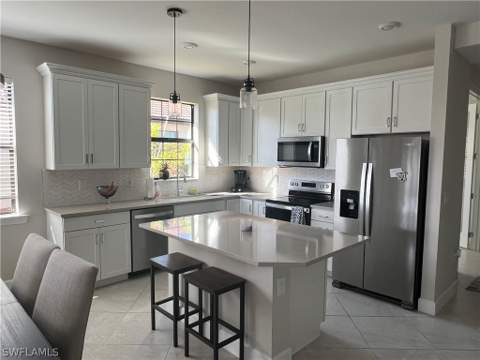 16753 Rolling Rock Blvd, Alva FL - photo 18 of 45