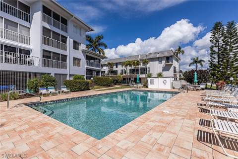 919 Huron Ct 101, Marco Island FL - photo 24 of 37