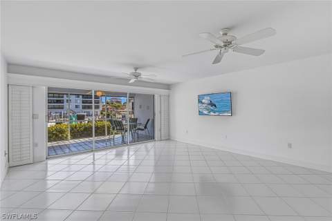 919 Huron Ct 101, Marco Island FL - photo 7 of 37