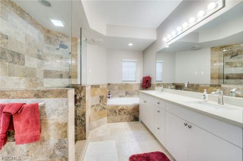 16580 Crownsbury Way 102, Fort Myers FL - photo 19 of 23
