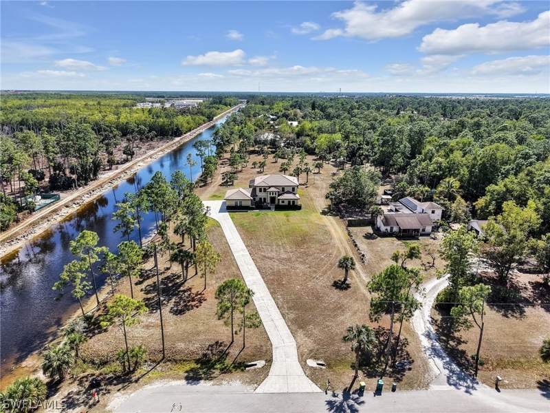 5 bedroom SingleFamilyResidence at 3160 27th Ave SW, Golden Gate Estates, Naples — photo 5