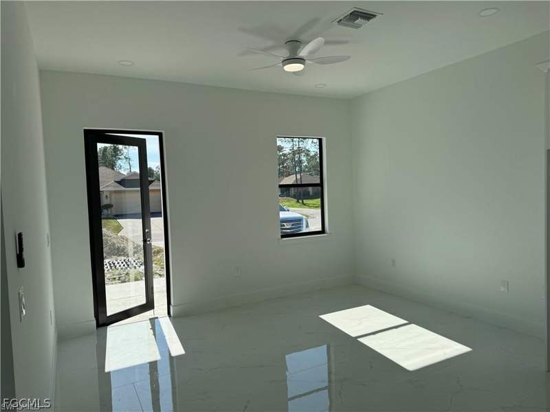 3 bedroom SingleFamilyResidence at 3002 68th St W, Lehigh Acres, Lehigh Acres — photo 4