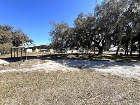 4040 S Edgewater Cir, Labelle FL - photo 12 of 13