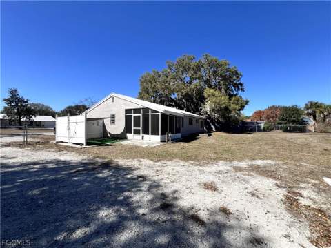4040 S Edgewater Cir, Labelle FL - photo 13 of 13