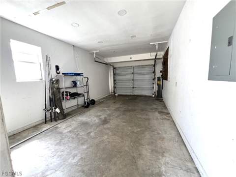 4040 S Edgewater Cir, Labelle FL - photo 9 of 13