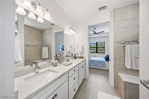 2718 Aviamar Cir, Naples FL - photo 24 of 48