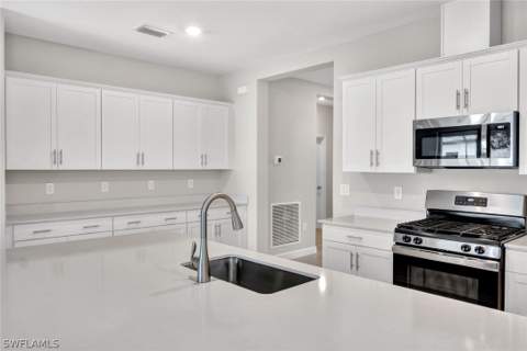 18298 Ridgeline Dr, Estero FL - photo 15 of 49