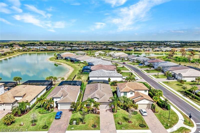 3 bedroom SingleFamilyResidence at 18298 Ridgeline Dr, Verdana Village, Estero — photo 5