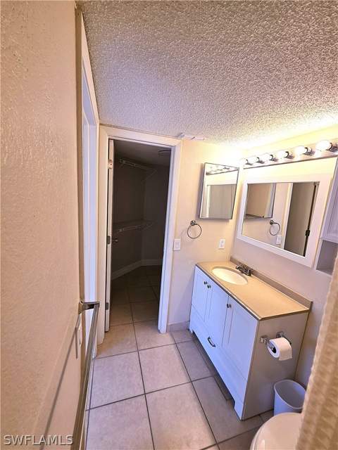 142 Santa Clara Dr 5, Naples FL - photo 20 of 32