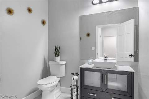 14988 Bonaire Cir, Fort Myers FL - photo 10 of 23