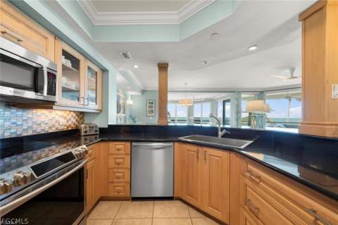 1602 Lands End Village, Captiva FL - photo 15 of 49