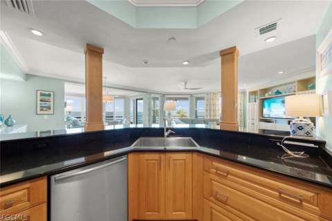 1602 Lands End Village, Captiva FL - photo 16 of 49