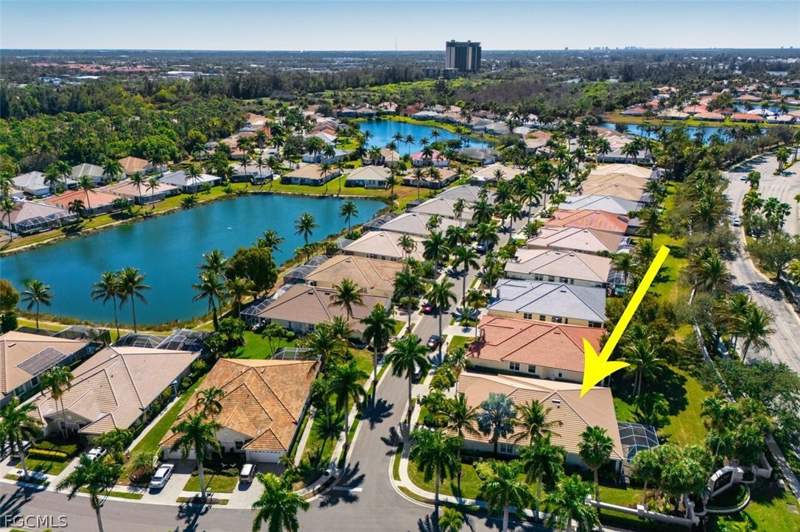 2 bedroom Attached at 13600 Gulf Breeze St, Reflection Lakes, Fort Myers — photo 4