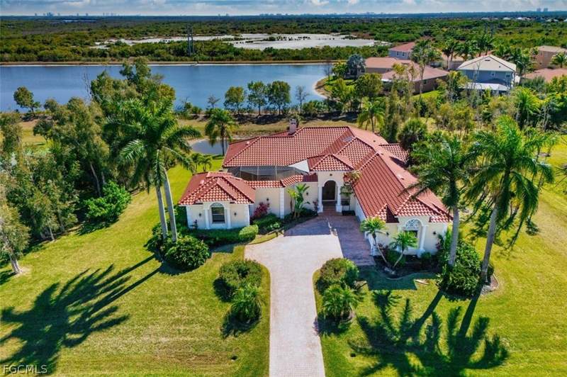 4 bedroom SingleFamilyResidence at 8460 Belle Meade DR, BELLE MEADE, Fort Myers — photo 1