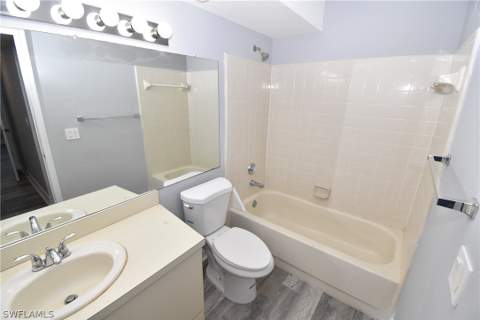 13545 Eagle Ridge Dr 818, Fort Myers FL - photo 16 of 28