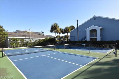 13545 Eagle Ridge Dr 818, Fort Myers FL - photo 21 of 28