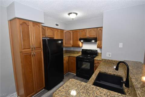 13545 Eagle Ridge Dr 818, Fort Myers FL - photo 6 of 28