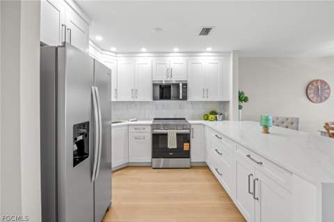 1341 Middle Gulf Dr 5C, Sanibel FL - photo 11 of 48
