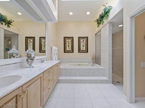 5835 Persimmon Way, Naples FL - photo 12 of 50