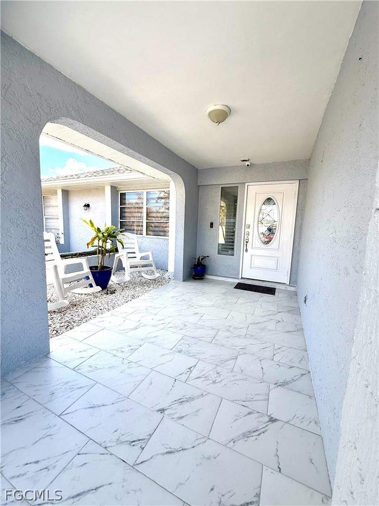 3 bedroom SingleFamilyResidence at 1410 Caywood Cir S, Lehigh Acres, Lehigh Acres — photo 2