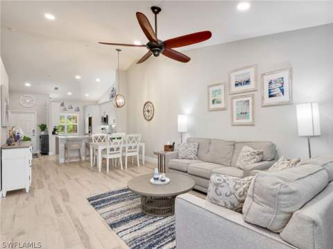 6890 Huntington Lakes Cir 204, Naples FL - photo 20 of 42